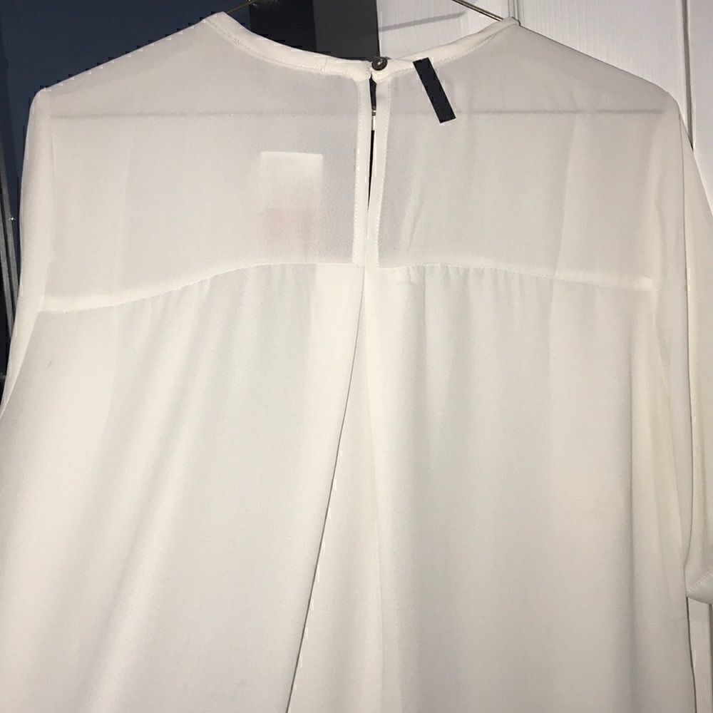 olivaceous ivory top size large - Picture 4 of 4